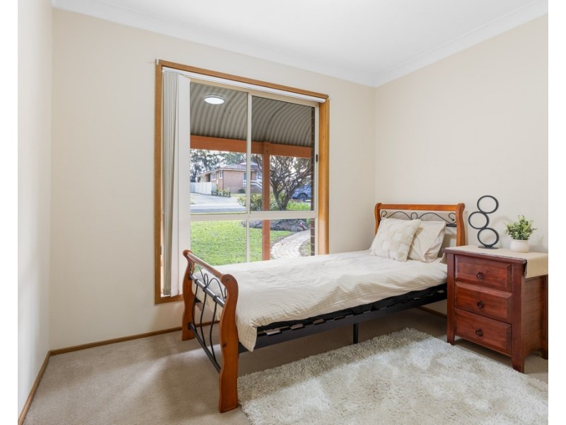 16 Crest Ave, North Nowra NSW 2541