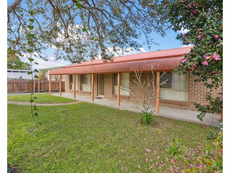 16 Crest Ave, North Nowra NSW 2541
