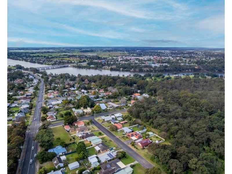 16 Crest Ave, North Nowra NSW 2541