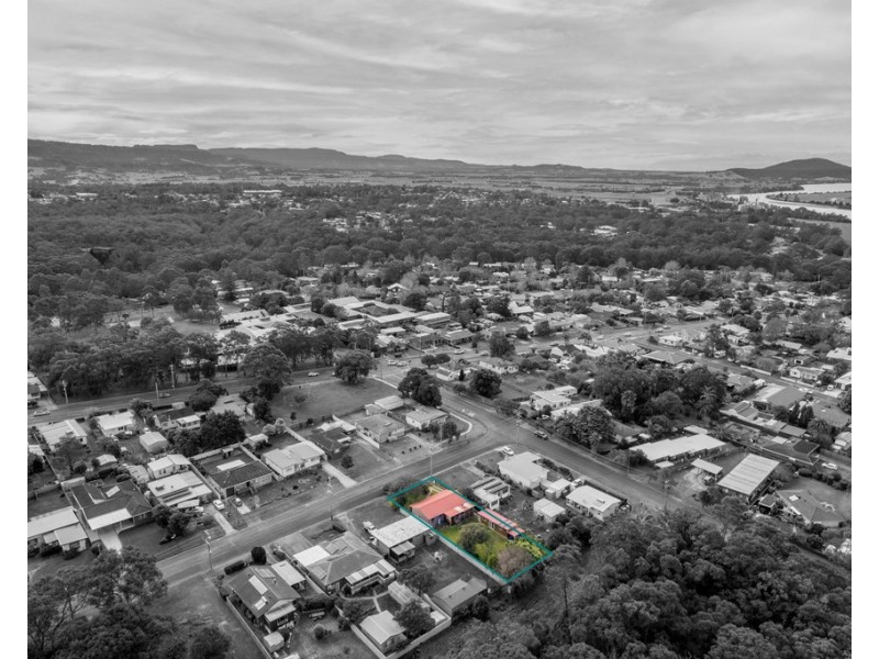 16 Crest Ave, North Nowra NSW 2541