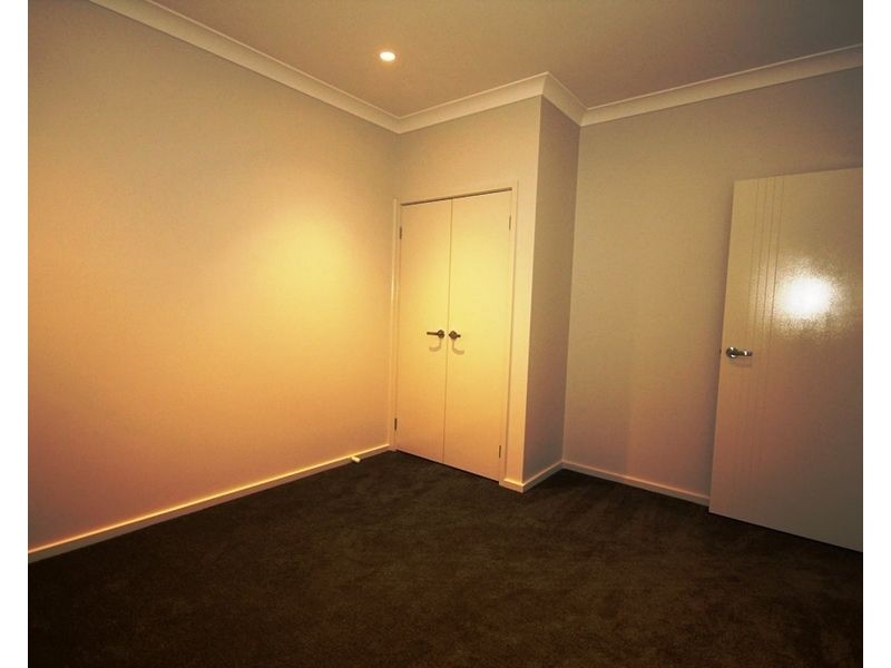77 Summercloud Crescent, Vincentia NSW 2540