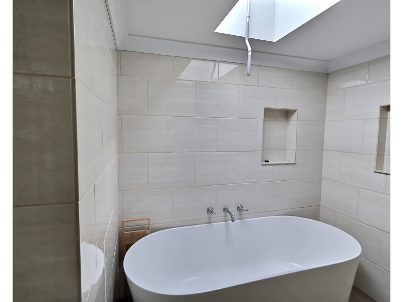 37 RAILWAY PARADE, Junee NSW 2663