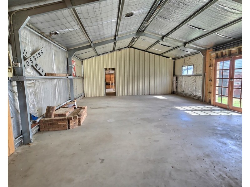 37 RAILWAY PARADE, Junee NSW 2663