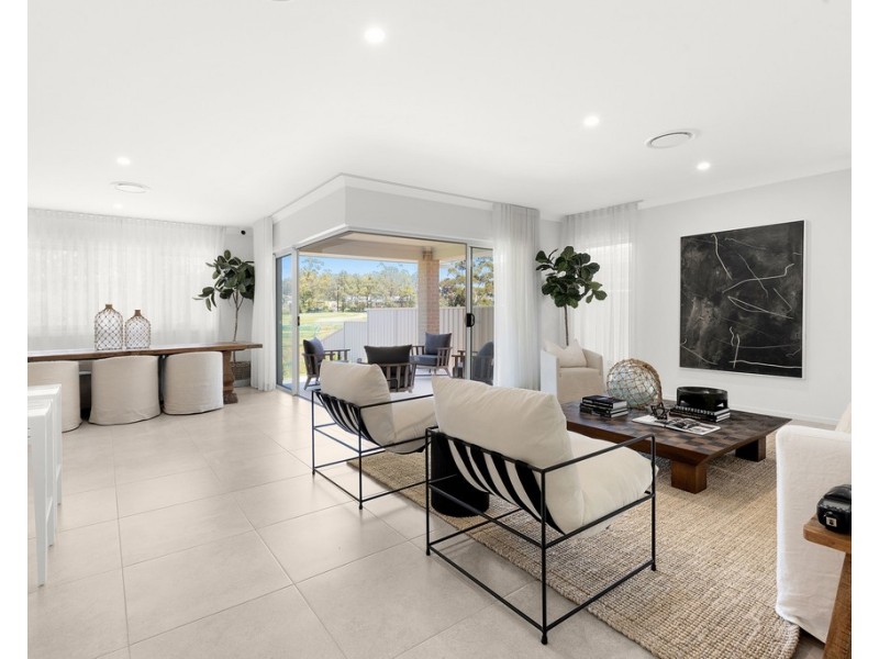 10 Birkdale Circuit, Sussex Inlet NSW 2540