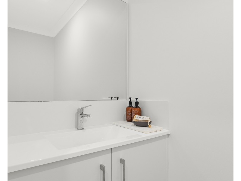 10 Birkdale Circuit, Sussex Inlet NSW 2540