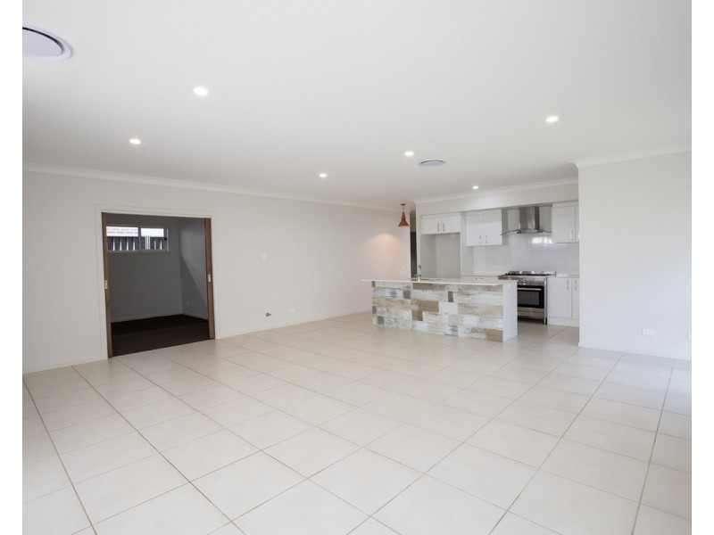 30 Trawler Street, Vincentia NSW 2540