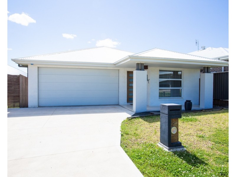 30 Trawler Street, Vincentia NSW 2540