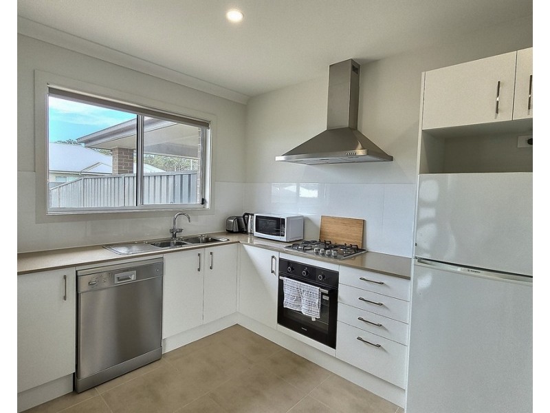 63A Seagrass Ave, Vincentia NSW 2540