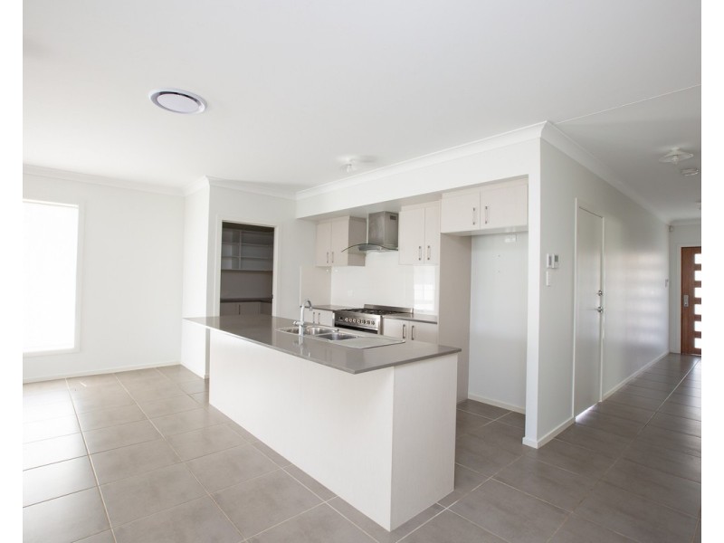 17 Moresby Street, Nowra NSW 2541