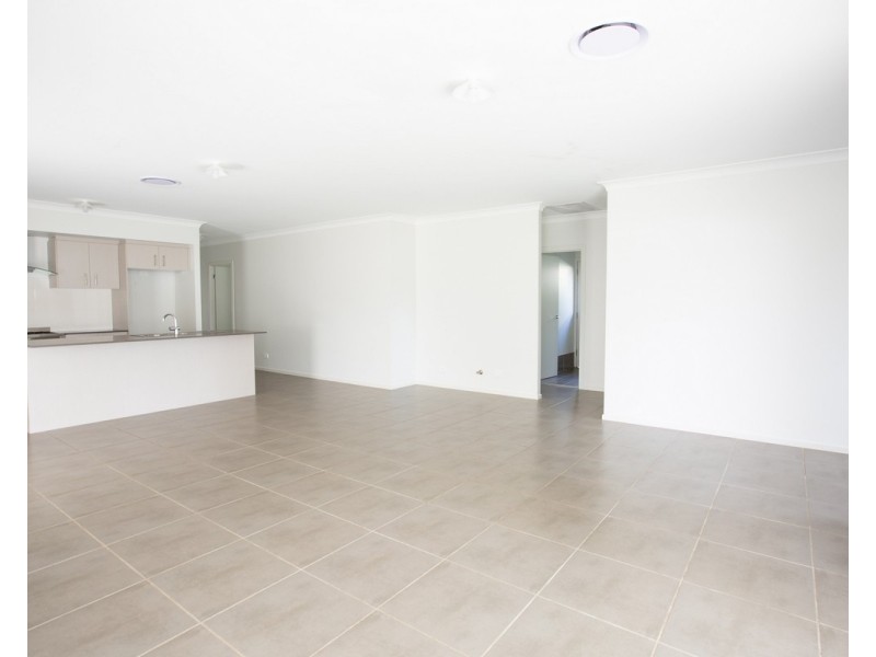 17 Moresby Street, Nowra NSW 2541