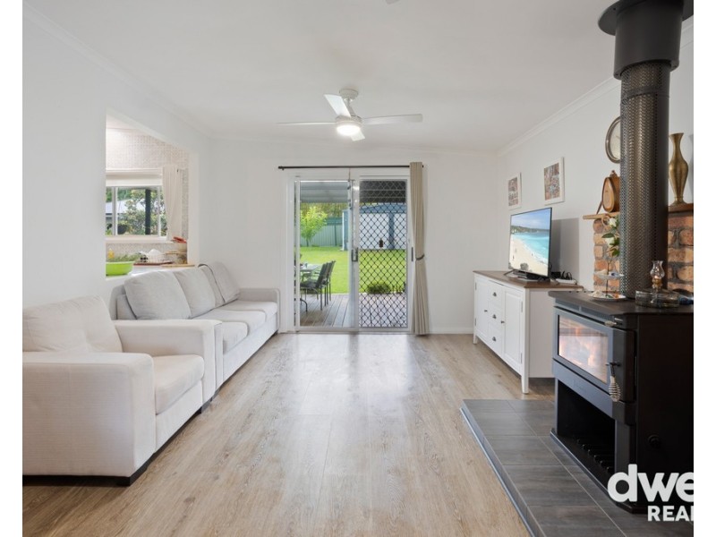 18 TIBBLES AVENUE, Old Erowal Bay NSW 2540