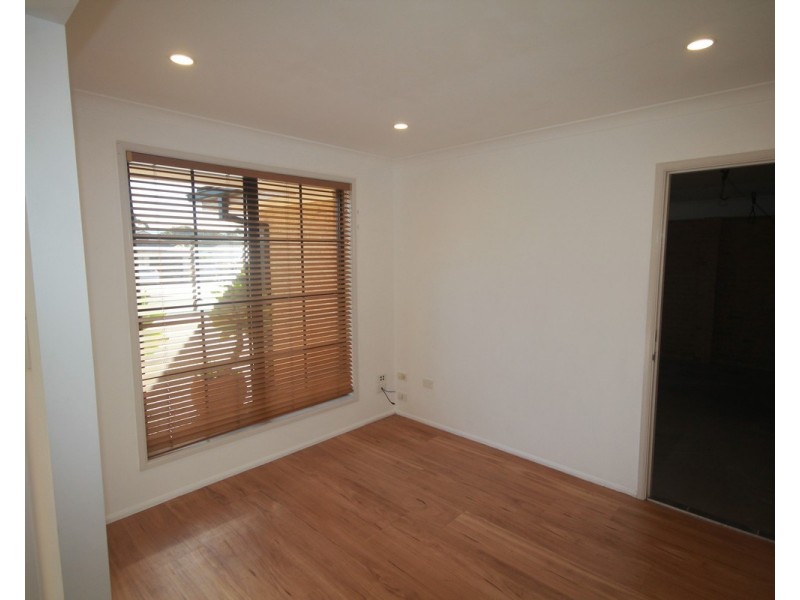 15 Carrington Park Drive, Nowra NSW 2541