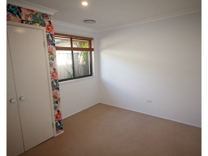 15 Carrington Park Drive, Nowra NSW 2541