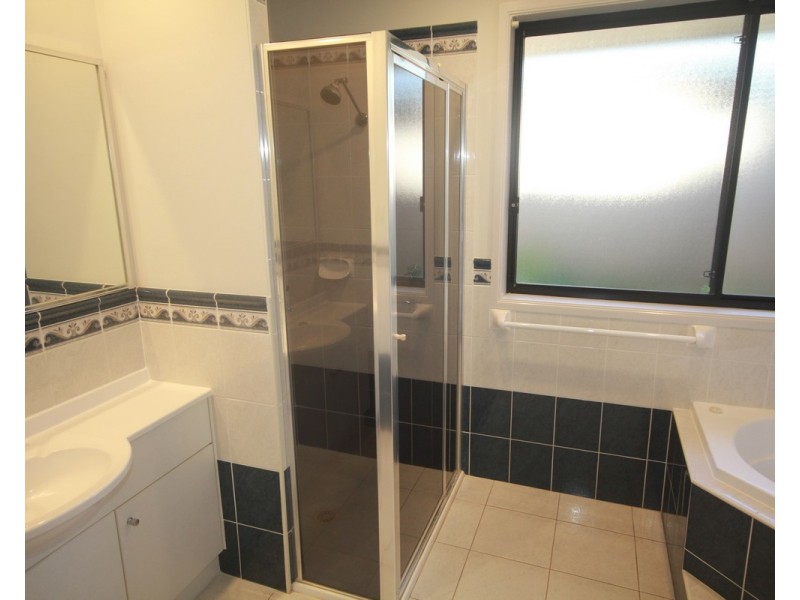 15 Carrington Park Drive, Nowra NSW 2541