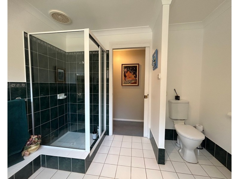 24 Cammaray Drive, St Georges Basin NSW 2540