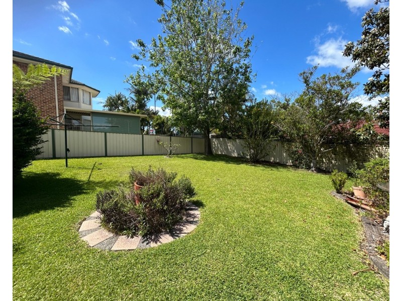 24 Cammaray Drive, St Georges Basin NSW 2540
