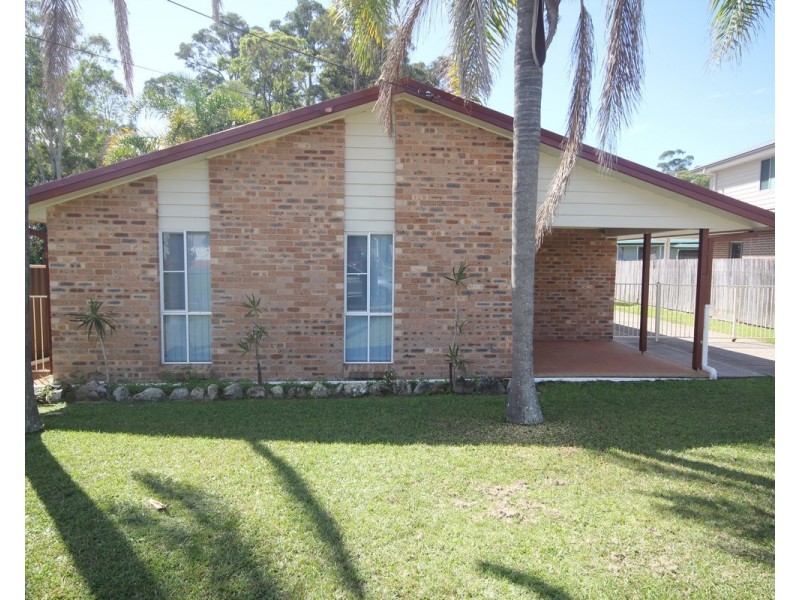 11 Avro Avenue, Sanctuary Point NSW 2540