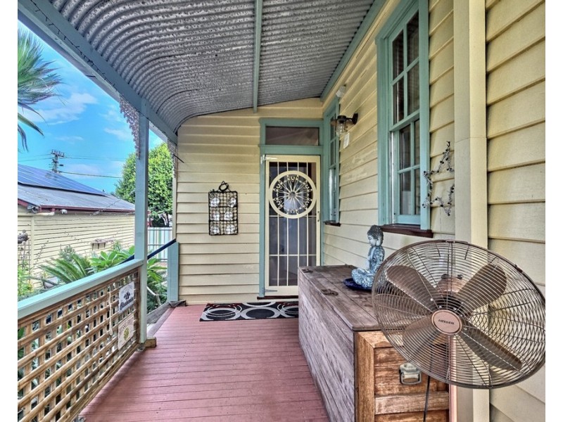 77 Jervis Street, Nowra NSW 2541