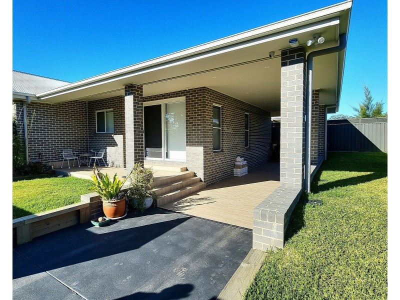 63a Summercloud Crescent, Vincentia NSW 2540