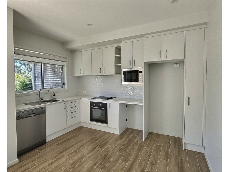 63a Summercloud Crescent, Vincentia NSW 2540