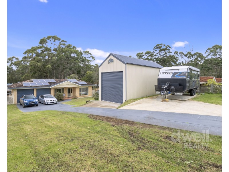 8 PANORAMA ROAD, St Georges Basin NSW 2540
