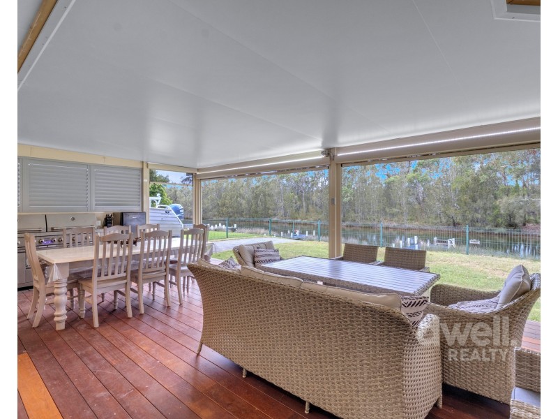 8 PANORAMA ROAD, St Georges Basin NSW 2540