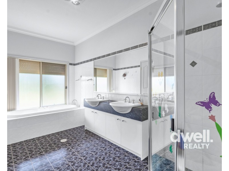 9 LAURINA PLACE, Bewong NSW 2540