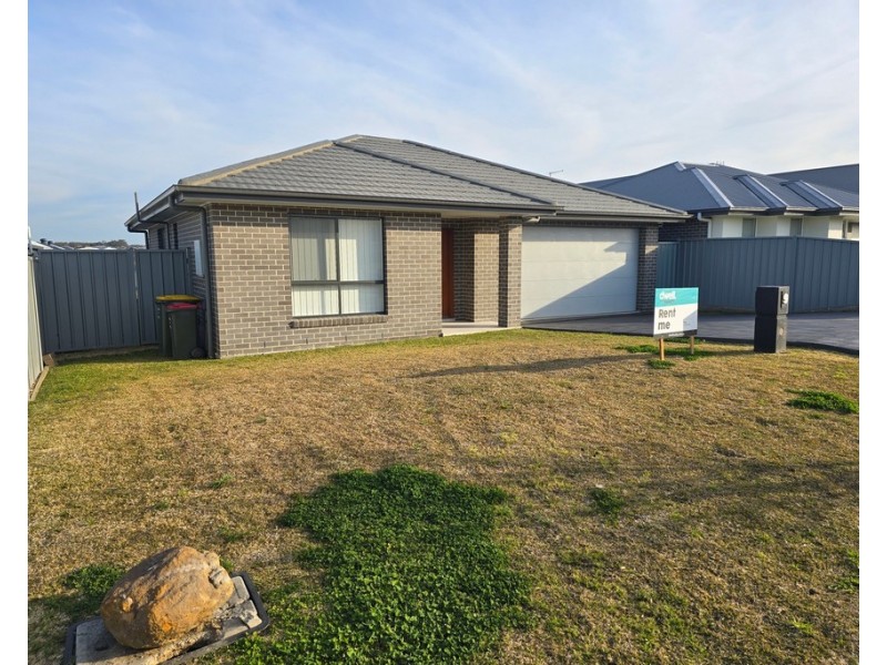 9 Gracilis Rise, South Nowra NSW 2541