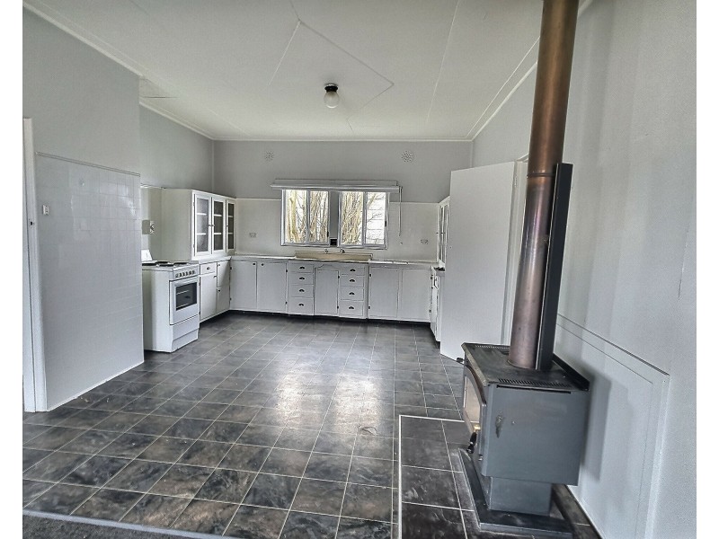 52 Greenwell Point Road, Greenwell Point NSW 2540