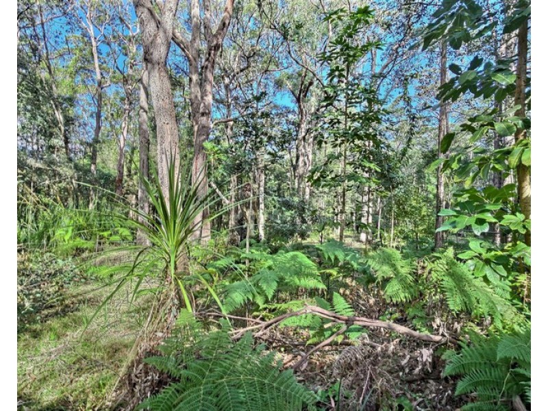 8 Pelican Road, St Georges Basin NSW 2540