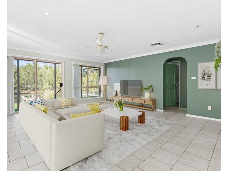 20 PANORAMA ROAD, St Georges Basin NSW 2540