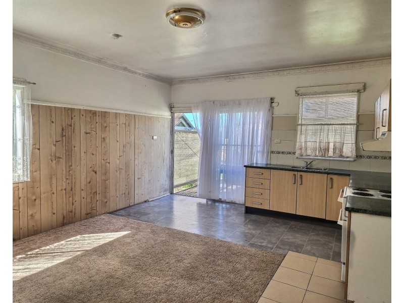 2a Dent Street, Huskisson NSW 2540