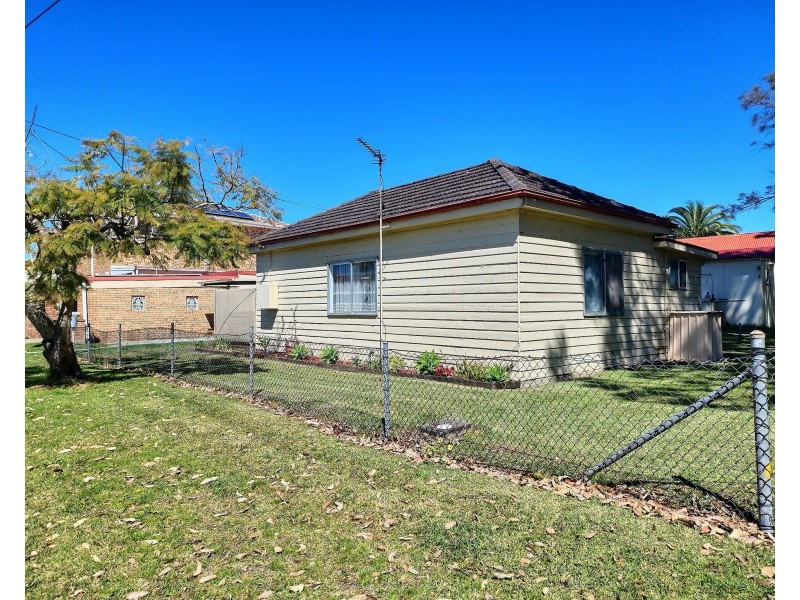 2a Dent Street, Huskisson NSW 2540