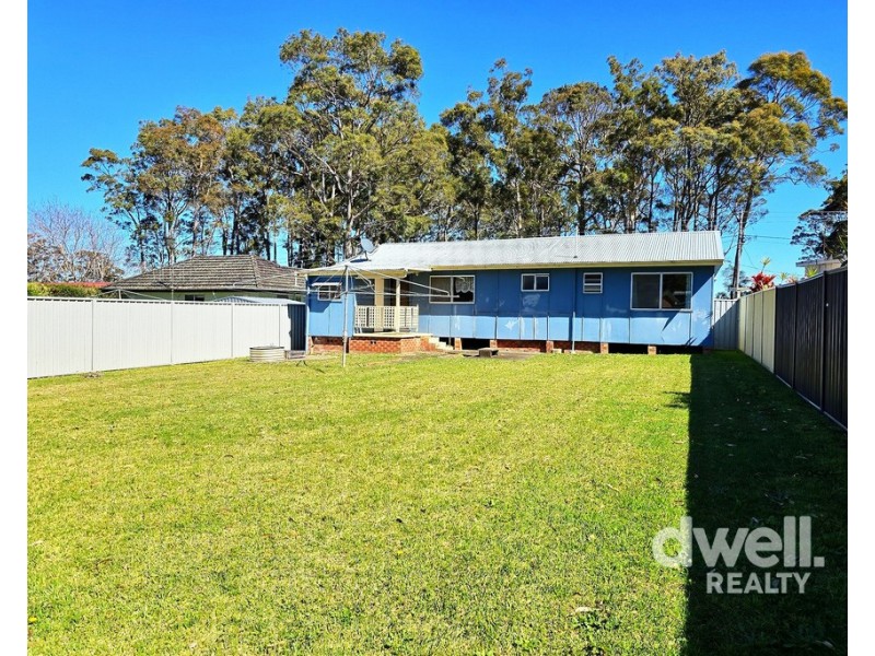 24 ISLAND POINT ROAD, St Georges Basin NSW 2540