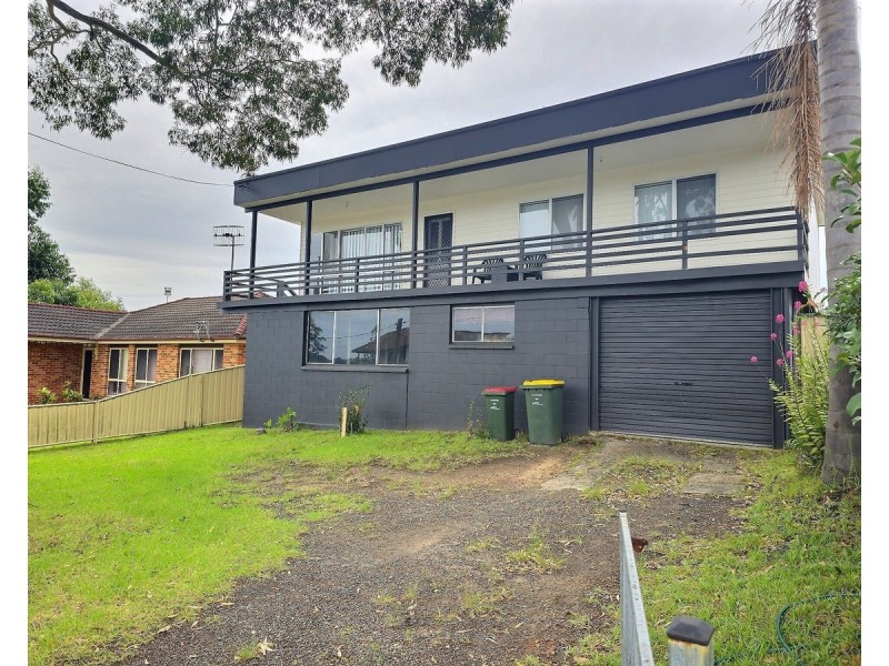 68 ISLAND POINT ROAD, St Georges Basin NSW 2540