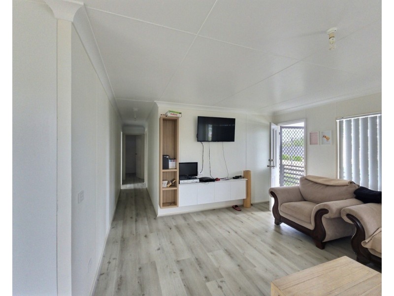 68 ISLAND POINT ROAD, St Georges Basin NSW 2540