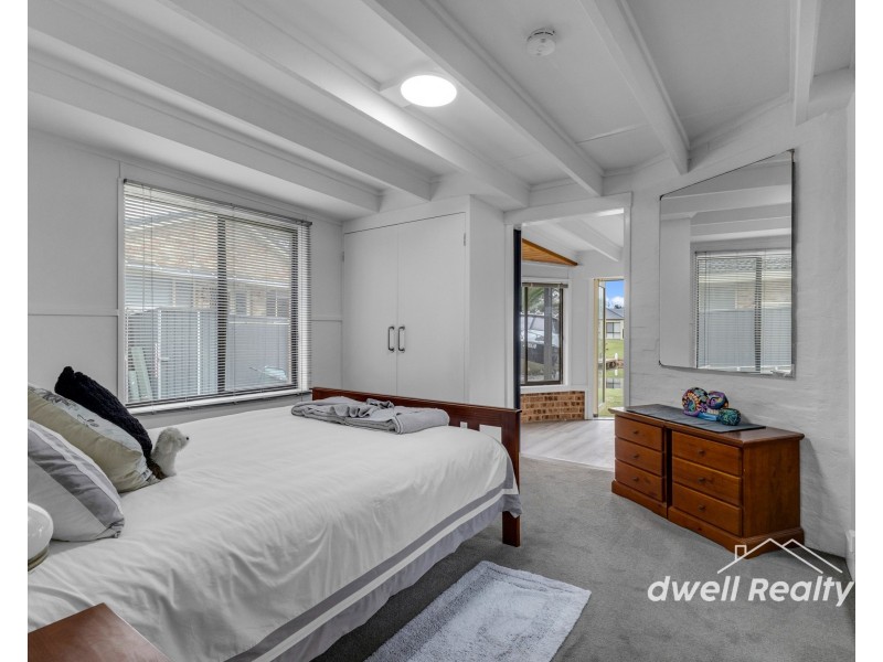 43 SUSSEX INLET ROAD, Sussex Inlet NSW 2540