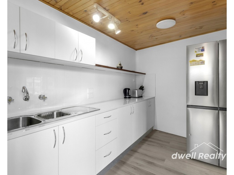 43 SUSSEX INLET ROAD, Sussex Inlet NSW 2540