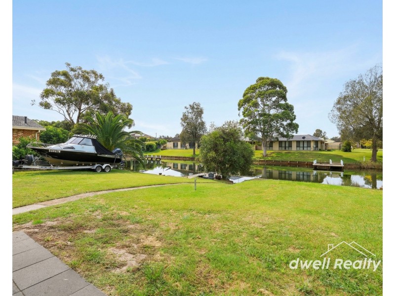 43 SUSSEX INLET ROAD, Sussex Inlet NSW 2540