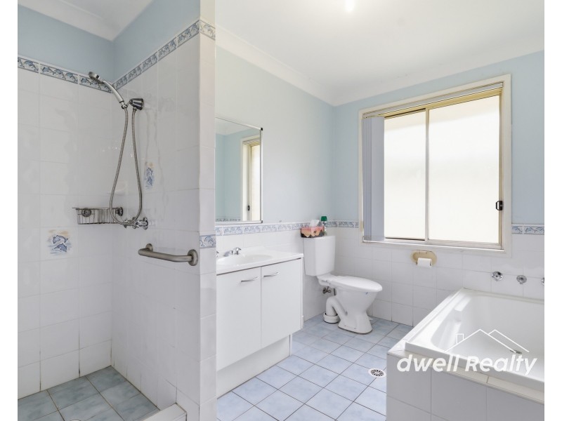 27 RIVERSIDE ESPLANADE, Basin View NSW 2540