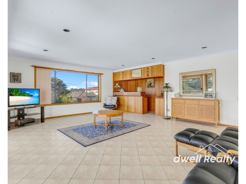 22 CATER CRESCENT, Sussex Inlet NSW 2540