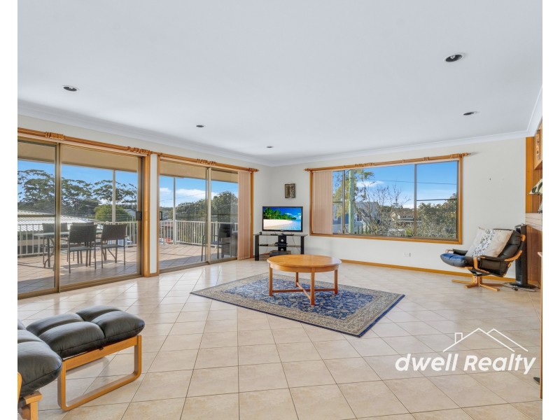 22 CATER CRESCENT, Sussex Inlet NSW 2540