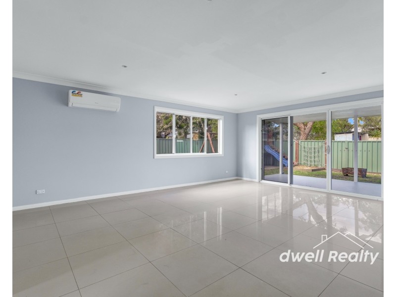4 DEANE STREET, St Georges Basin NSW 2540