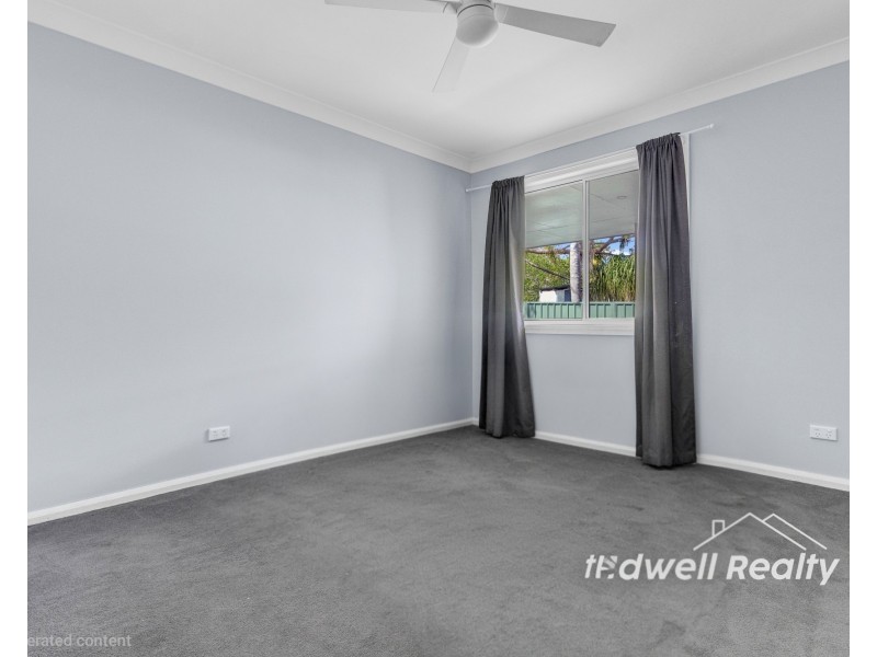 4 DEANE STREET, St Georges Basin NSW 2540