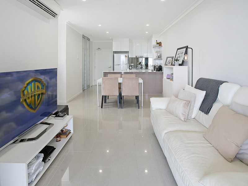 2105/8 Lochaber Street, Dutton Park QLD 4102