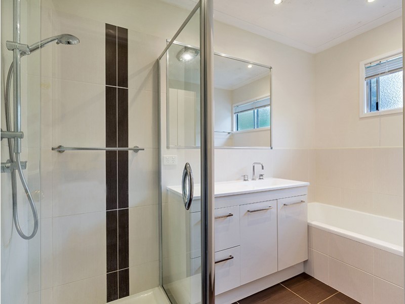 19 Alkoomi Avenue, Ferny Hills QLD 4055