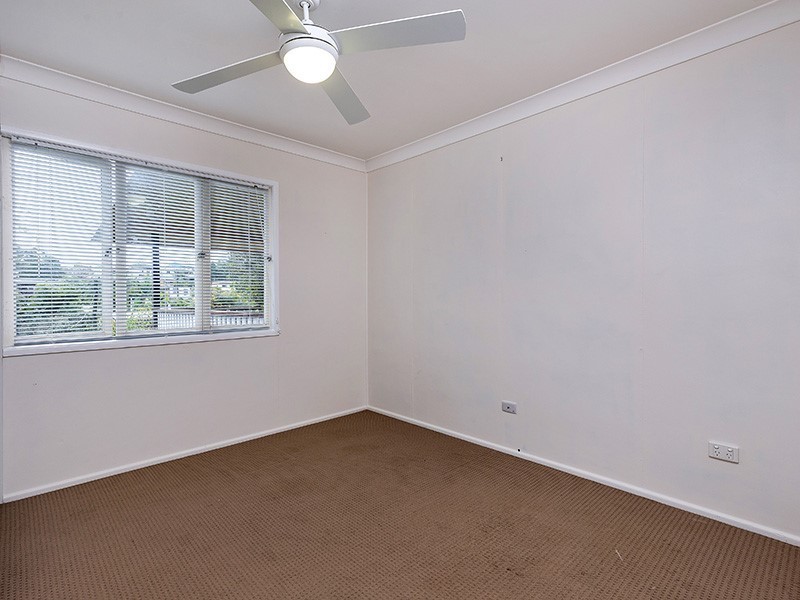 19 Alkoomi Avenue, Ferny Hills QLD 4055