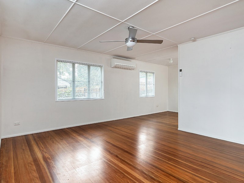19 Alkoomi Avenue, Ferny Hills QLD 4055