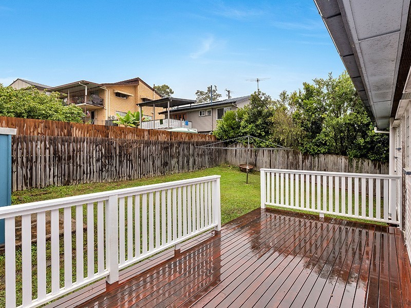 19 Alkoomi Avenue, Ferny Hills QLD 4055