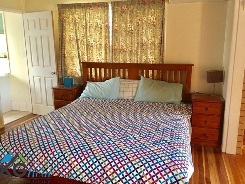 1 Braeridge Drive, Bundamba QLD 4304